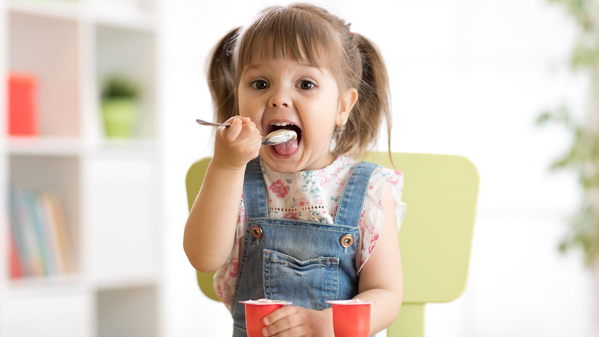 Experts issue fresh toddler health warning as study shows half their calories come from ultra-processed junk