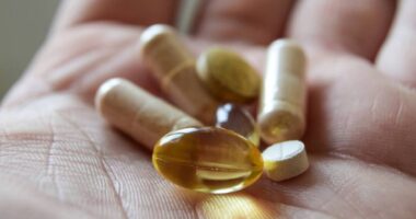 Pharmacist warns people against taking three popular supplements