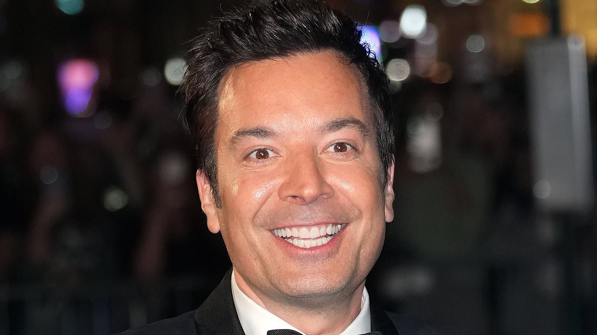 Plastic surgeons reveal why Jimmy Fallon's face never ages