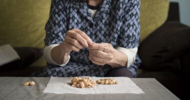 Two handfuls of superfood daily could help protect your eyesight, new study says