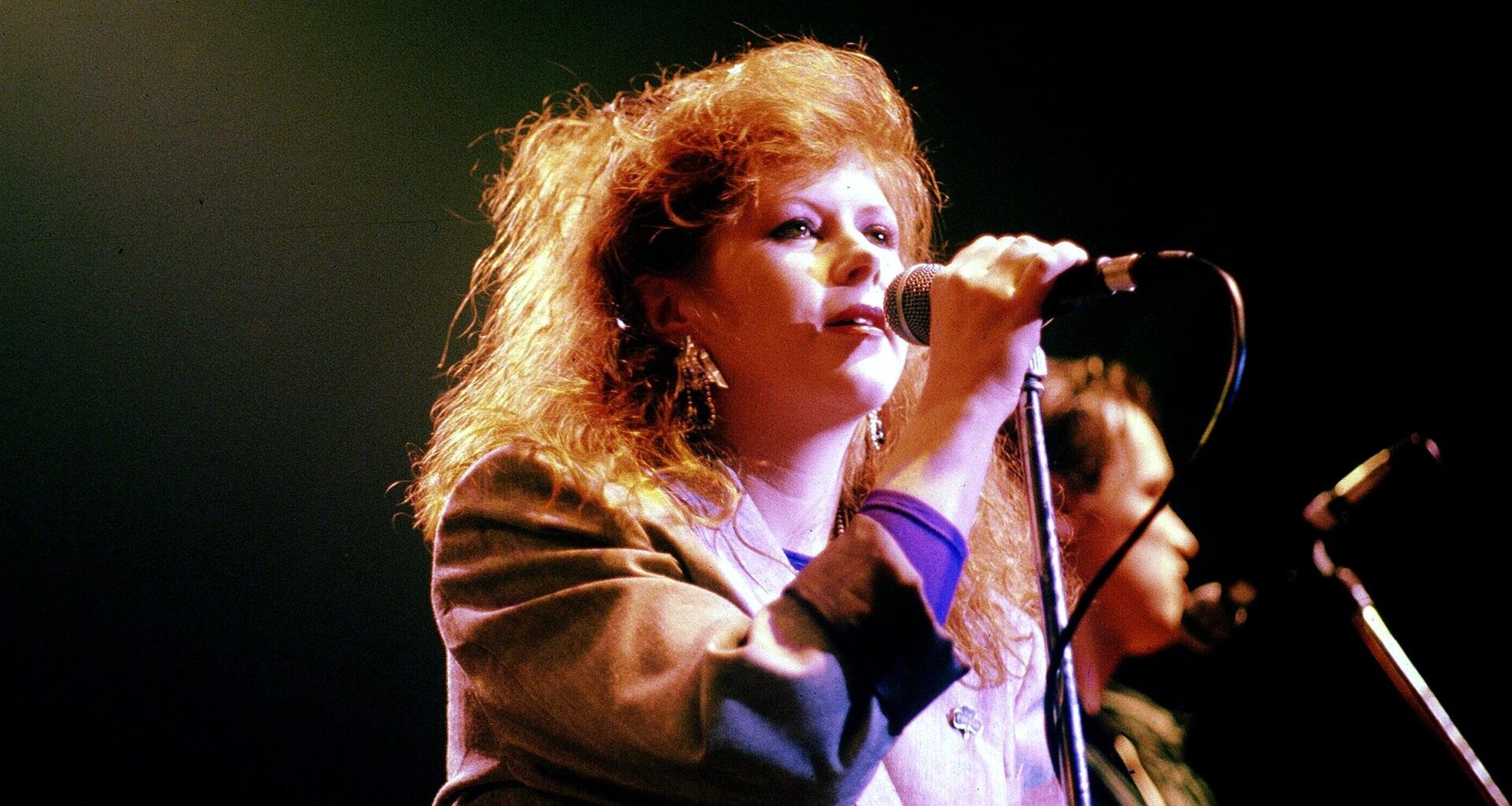 Who was singer Kirsty MacColl and when did she die?