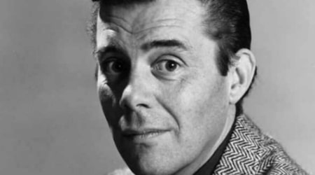 Dirk Bogarde Height, Weight, Age, Facts, Biography