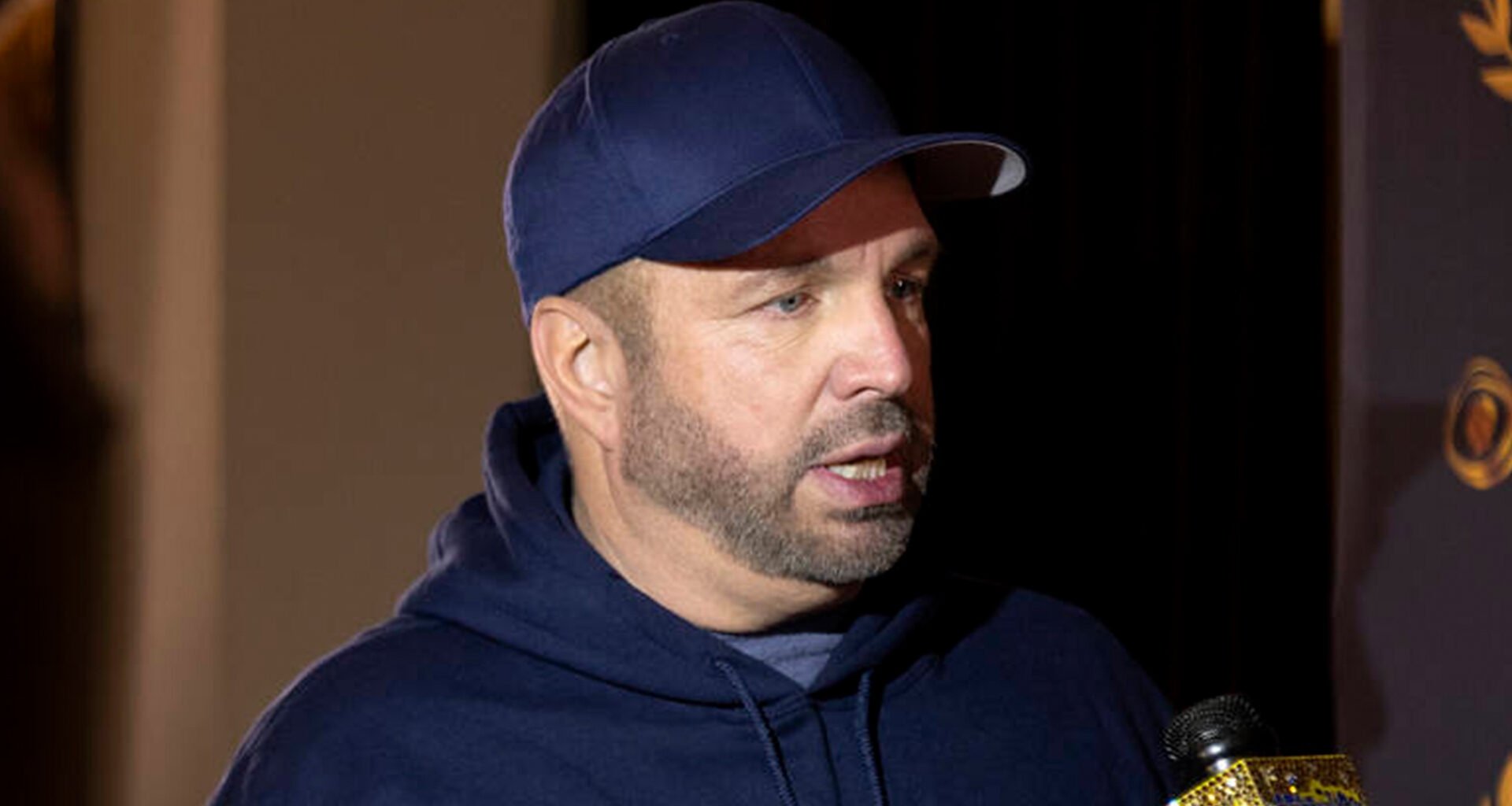 Garth Brooks’ performance on Jimmy Kimmel abruptly canceled after country singer is accused of raping makeup artist