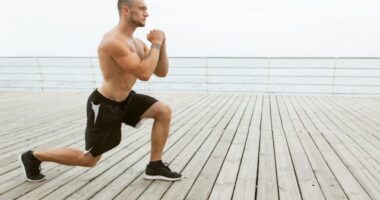 man doing lunges, concept of daily workout to melt fat and build muscle