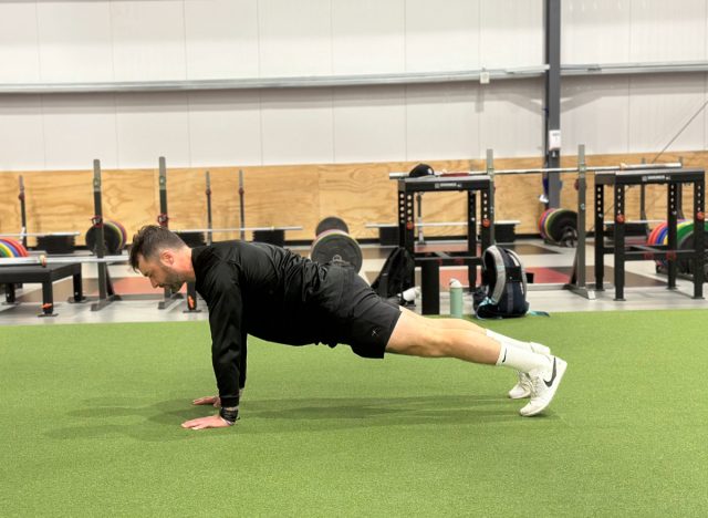 trainer doing pushup