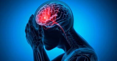 Neurologist reveals how to tell if your headache is a sign of a deadly brain tumour or just a bad cold