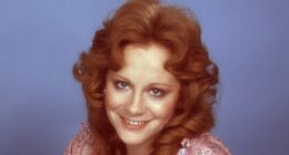 Reba McEntire's Worst Hair Transformations: From Her Sitcom To The Voice