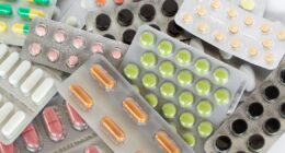 Common painkiller linked with cardiovascular and 'serious complications' in certain people