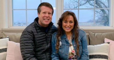 Duggar family’s humble Christmas decorations revealed from Jill’s nativity scene to Jim Bob and Michelle’s tiny wreaths