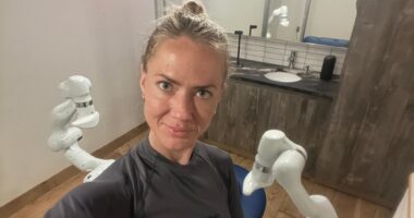 I tried a cutting-edge 'robot massage'... it was good until the machine pinned me down and pummeled me