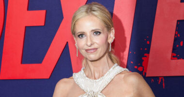 Sarah Michelle Gellar fuels secret feud rumors with popular ’90s co-star as ‘frosty’ comment leaves fans shocked