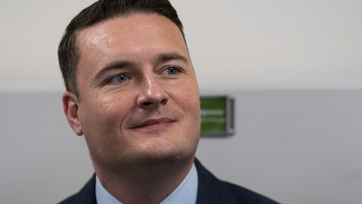 Stunning 100 doctors urge Wes Streeting to make good on his election promise to fund osteoporosis screening clinics