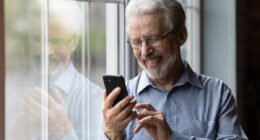 Surfing the internet in middle age can cut risk of dementia in later life by more than half, study shows