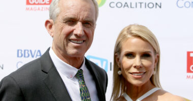 The Obvious Red Flags RFK Jr. And Cheryl Hines' Marriage Won't Last