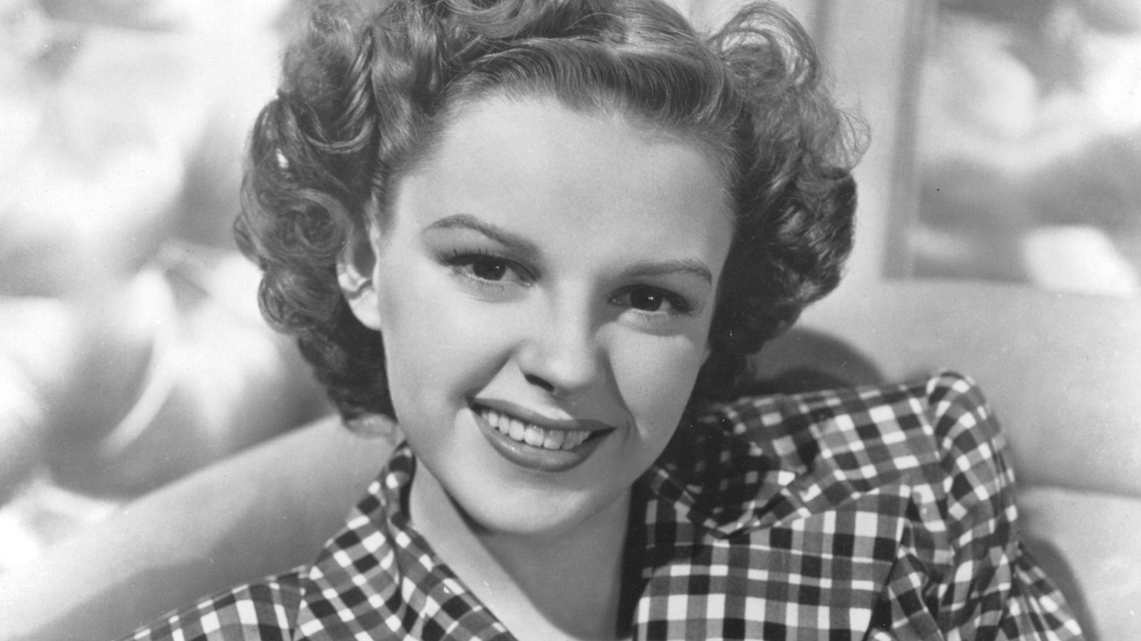 The Tragedy Of Judy Garland's Love Life Is So Sad