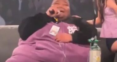 Watch moment 500lb rapper Dave Blunts performs with oxygen tank at Juice Wrld tribute show sparking major health fears