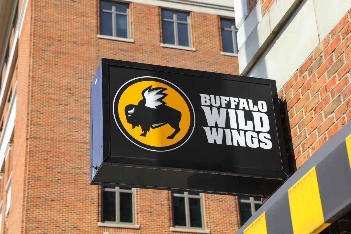 Buffalo Wild Wings is Giving Away BOGO Burgers and Wings 4 Days a Week