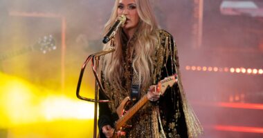 Carrie Underwood sparks pregnancy rumours after fans spot sign during New Year’s Rockin’ Eve performance