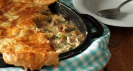 Easy chicken pie recipe will warm you up and can help you 'lose fat'