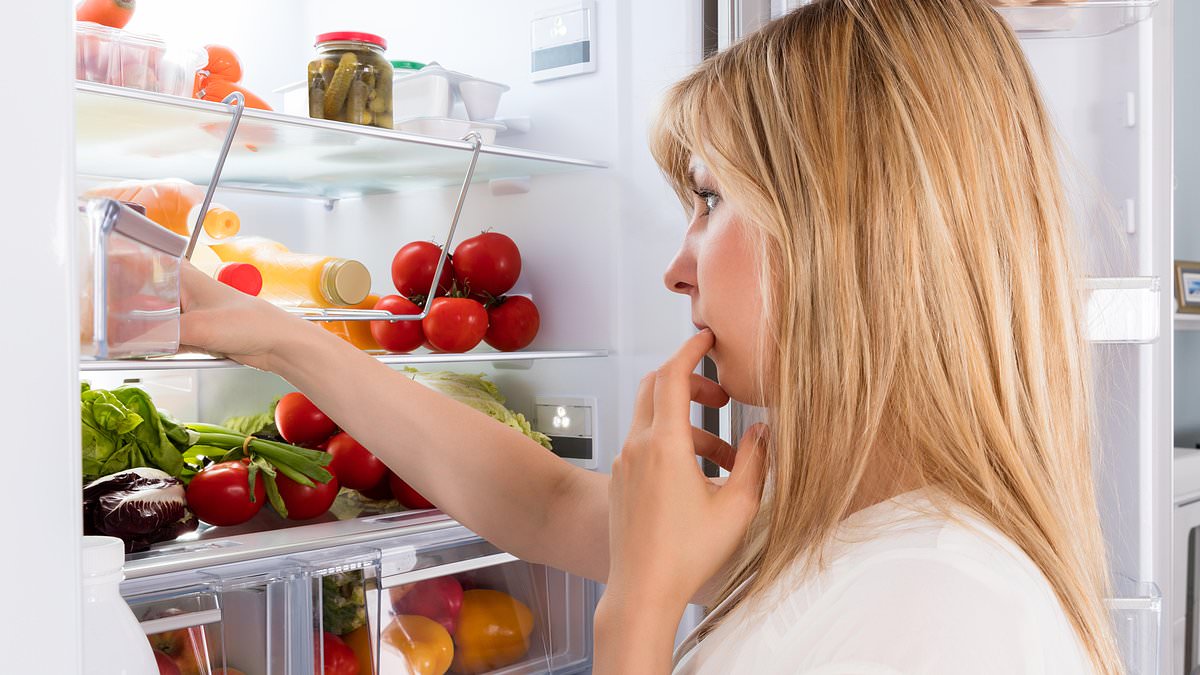 Experts reveal unsuspecting foods you should never keep in the fridge or risk horrific poisoning