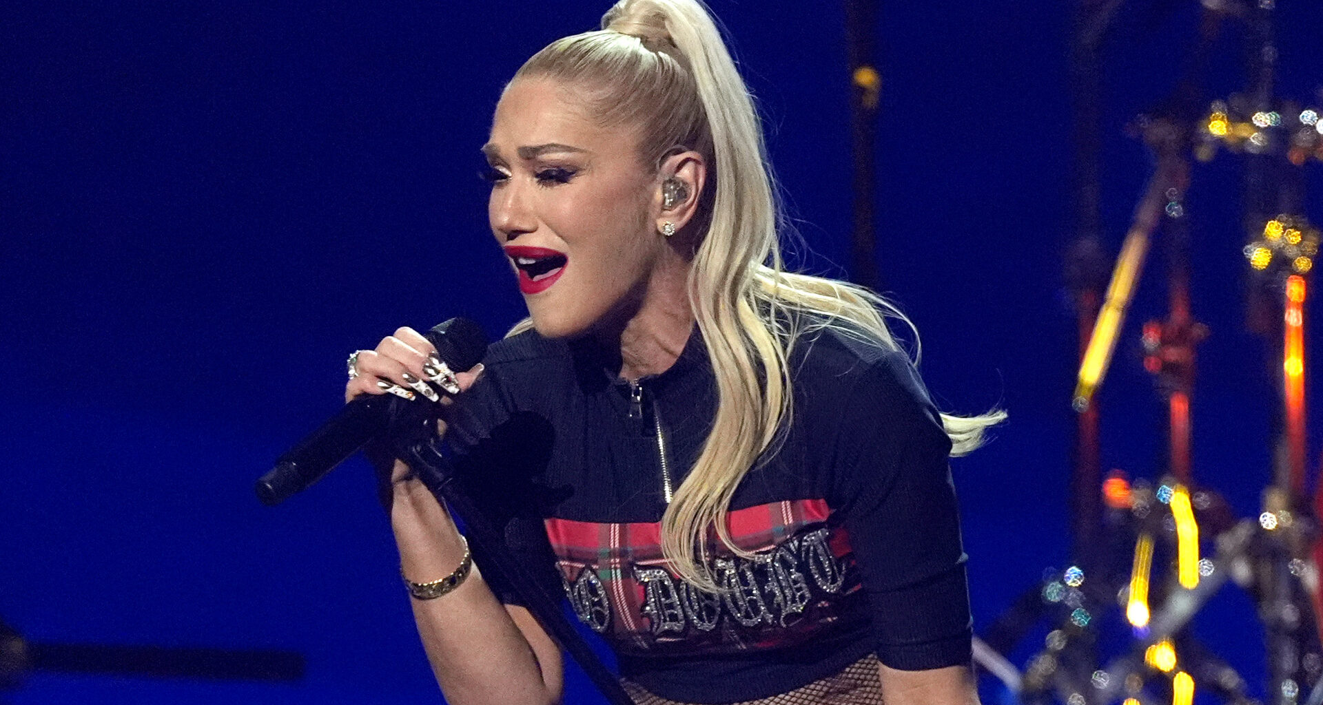 Gwen Stefani and Lady Gaga quietly ‘saved the day’ and helped organized FireAid’s A-list lineup after concert ‘crisis’