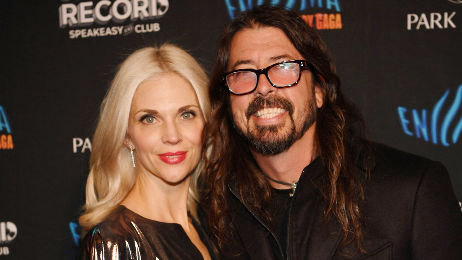 Obvious Red Flags In Dave Grohl & Jordyn Blum's Marriage