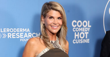 We Barely Recognized Lori Loughlin Without Makeup