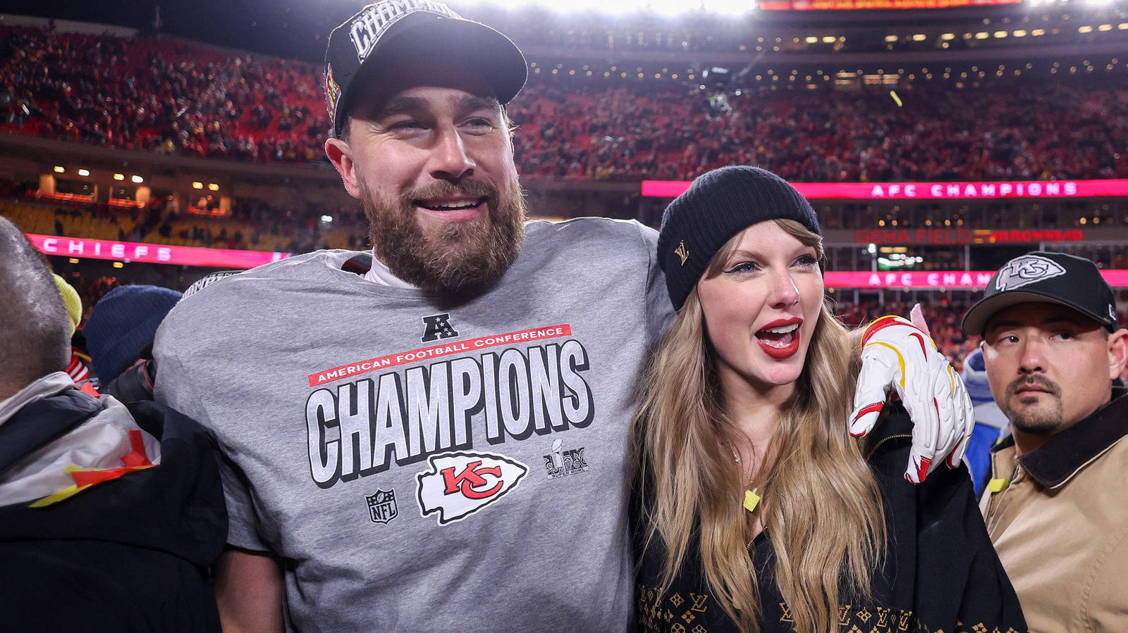 Body Language Expert: Travis Kelce's Reaction To Taylor Swift Proposal Question Is Clever Ruse