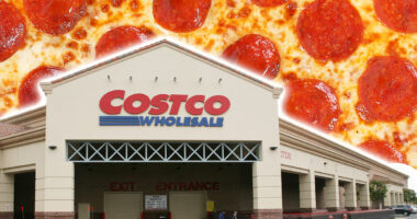 Costco Shoppers Say This Is 'The Best Frozen Pizza You Can Buy'