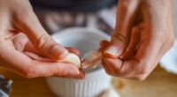 Doctor slams food myths as garlic doesn't boost immune system - but these 5 foods do