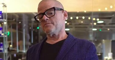 Heston Blumenthal reveals surprising early warning sign of psychotic mania - he noticed it years before he was sectioned