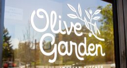 This Is the No. 1 Dish to Order at Olive Garden, According to Customers