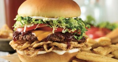 This Struggling Burger Chain is Making a Major Comeback as Sales Surge