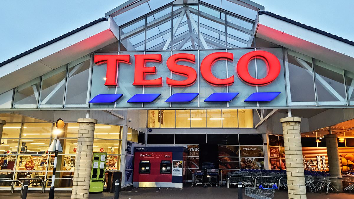 Urgent cheese warning: Cheddars stocked at Tesco contaminated with deadly listeria