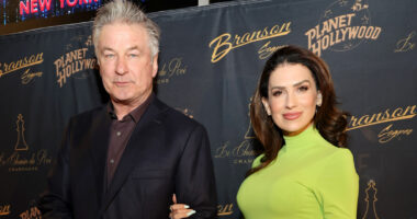 Body Language Expert: Alec & Hilaria Baldwin's Red Carpet Spat Spells Disaster For Their Marriage