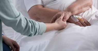 End-of-life nurse reveals the most disturbing thing that happens when people die - she wants everyone to know so they're not shocked