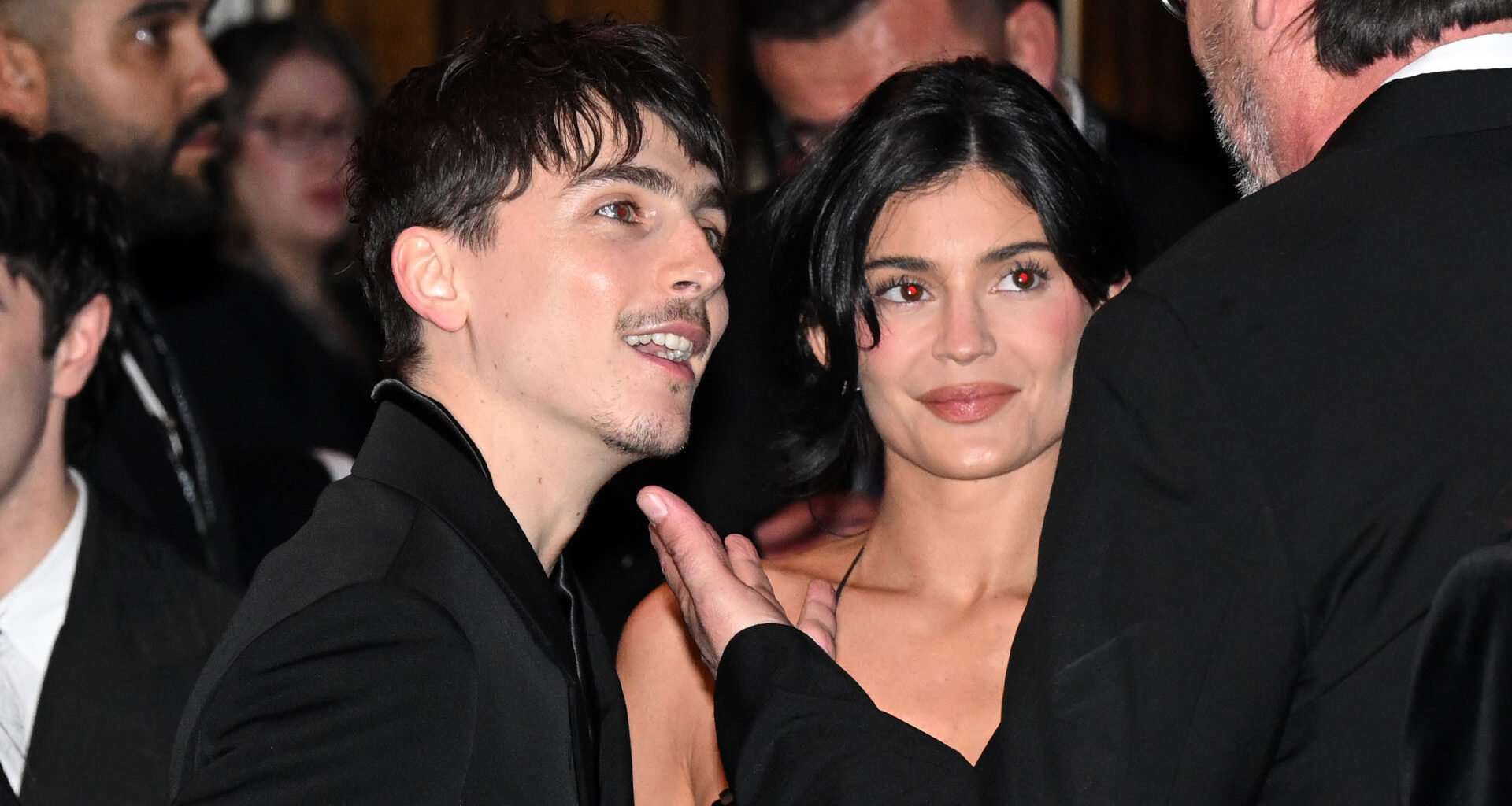 Timothee Chalamet enjoys Lakers game with Kylie Jenner’s family member as star’s absence fuels rumors she’ll skip Oscars